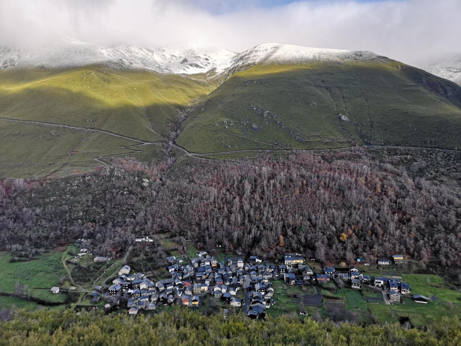 Casa Miravalles Fornela Guimara Dış mekan fotoğraf