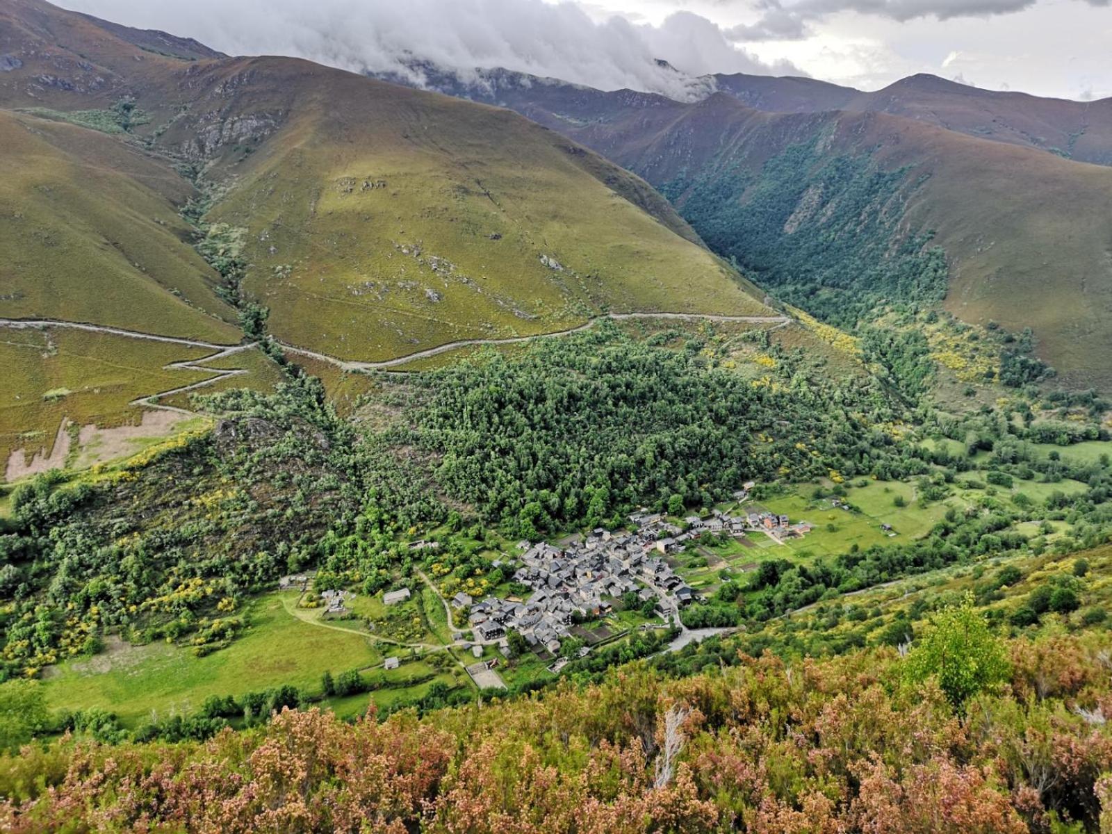 Casa Miravalles Fornela Guimara Dış mekan fotoğraf
